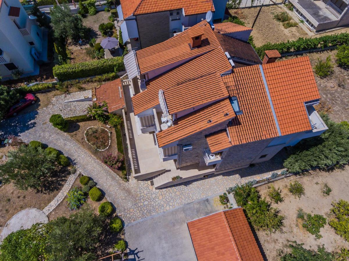 Apartments Beach Dugi Rat Exterior foto